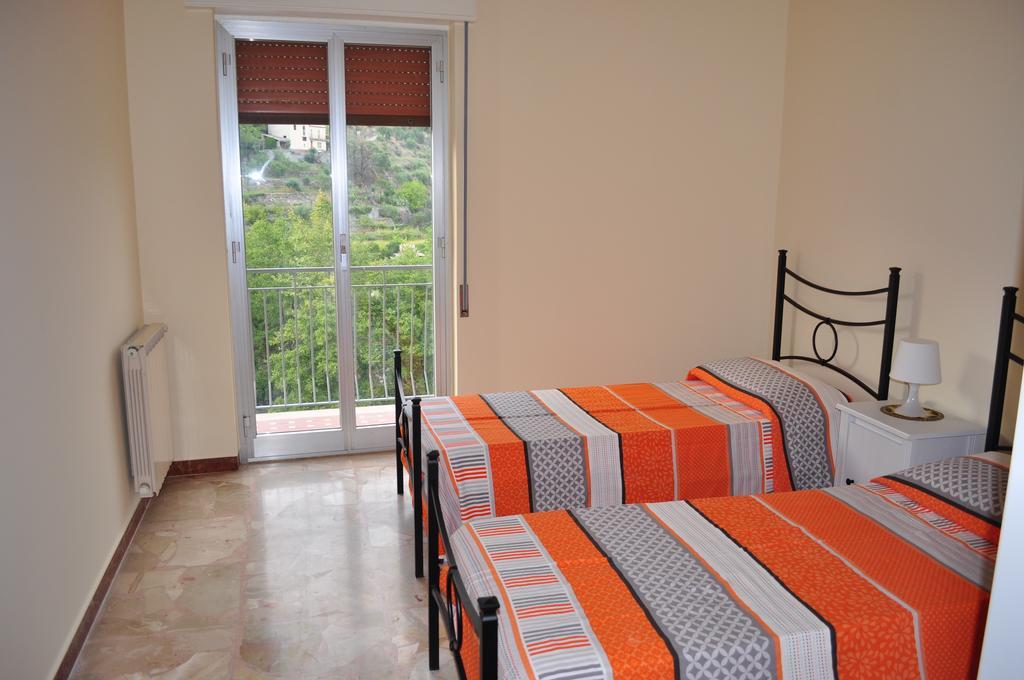 Casa Catena Francavilla di Sicilia Cameră foto